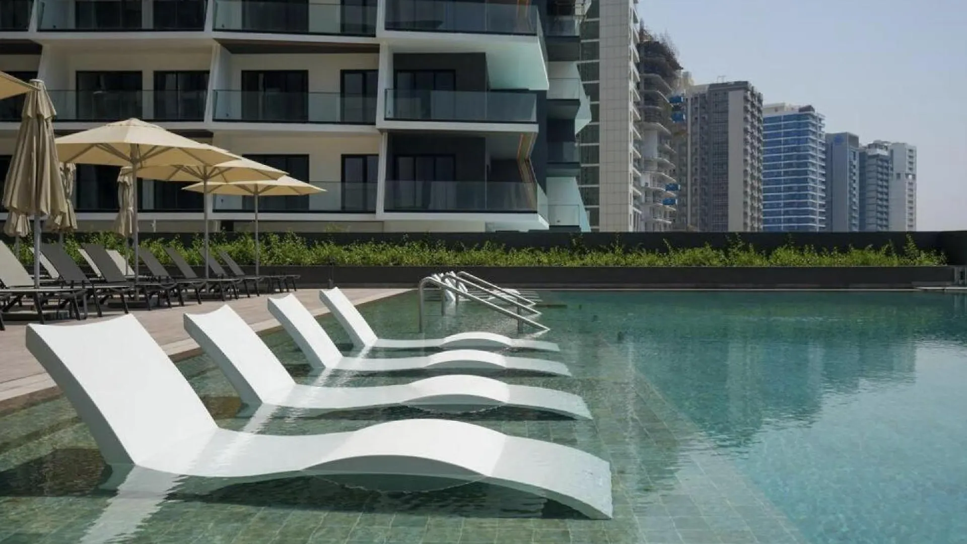 15 Northside - Brand New Full Burj View - 1Br Apartment Dubai